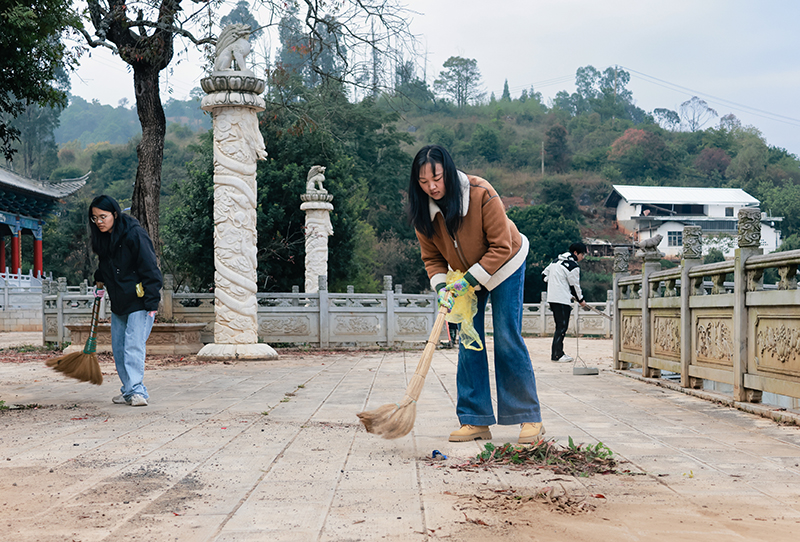 CY4A5342-1.jpg CY4A5342-1.jpg