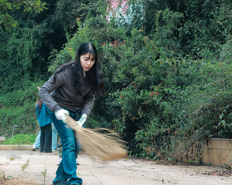 CY4A5328-1.jpg CY4A5328-1.jpg