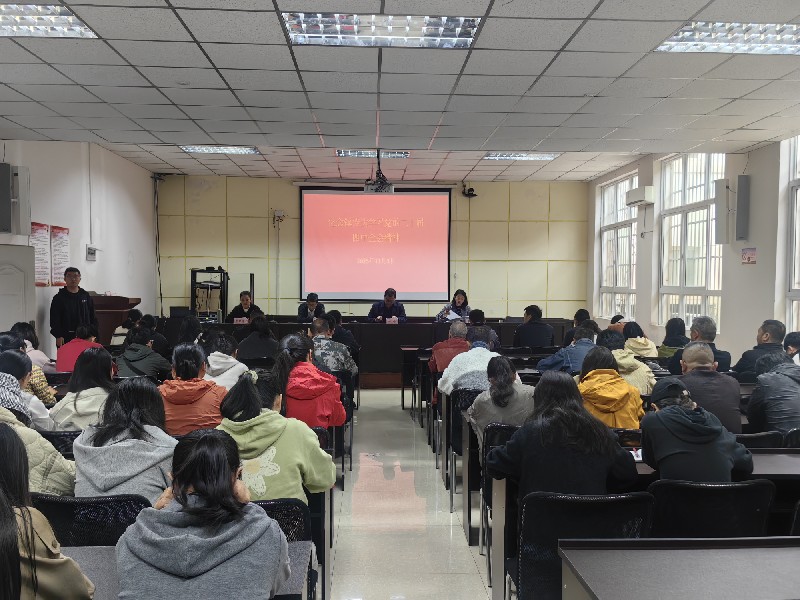 全鎮(zhèn)干部職工_副本.jpg 全鎮(zhèn)干部職工_副本.jpg