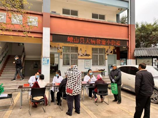 暖心康復(fù)服務(wù)落地基層:小街衛(wèi)生院聯(lián)合開展精神障礙社區(qū)康復(fù)活動.jpg 暖心康復(fù)服務(wù)落地基層:小街衛(wèi)生院聯(lián)合開展精神障礙社區(qū)康復(fù)活動.jpg